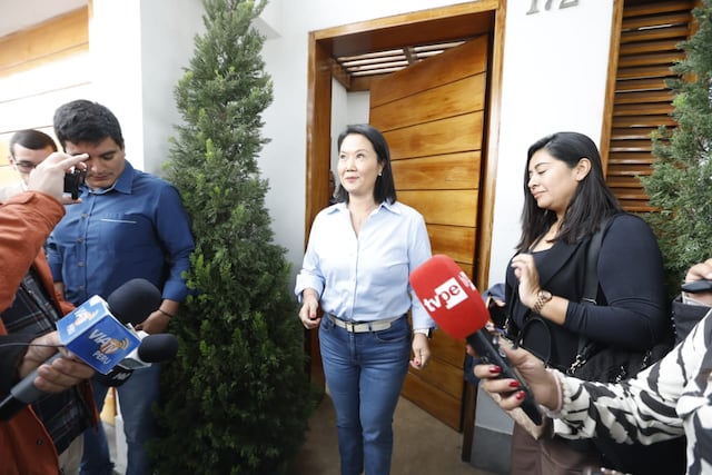 Keiko Fujimori declara a la prensa (Fotos: Mario Zapata/GEC)