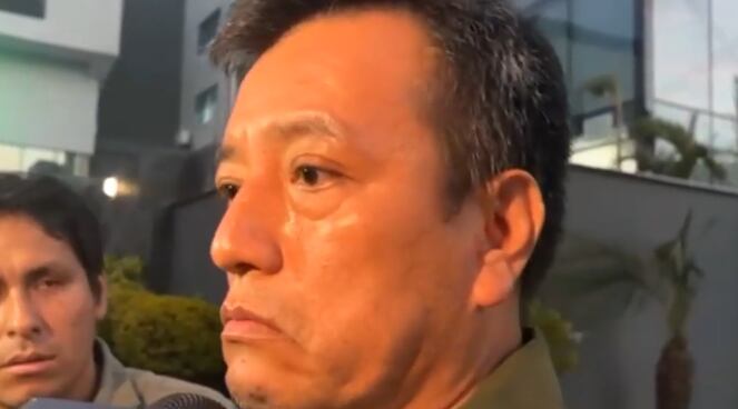 Un primo de la fallecida llegó hasta la clínica Sanna, en San Borja, para recoger sus restos y denunció ante la prensa que el esposo de Rosa, Eduardo Rosel, se niega a que se le practique la necropsia de ley.