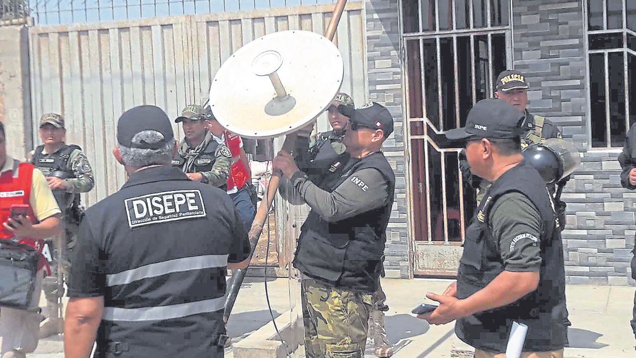 Fiscalía recomendó que Ministerio de Transportes y Comunicaciones y comuna de Huanchaco procedan administrativamente contra dueños de casas.