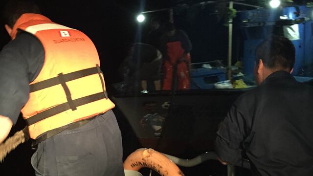 Capitanía rescata embarcación de pesca