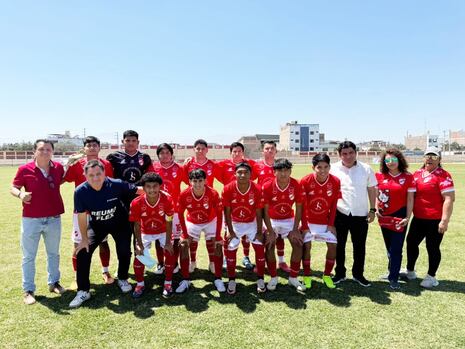 Ica: Octavio Espinoza golea 3-0 y se perfila rumbo a la primera división distrital