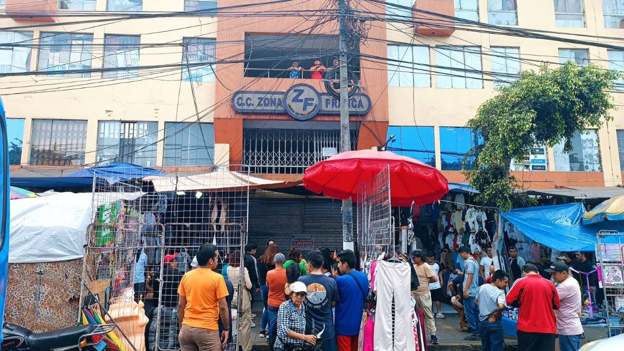 Para el exdecano del Colegio de Economistas Carlos Pastor, si decisión de clausura fue técnica, los responsables son los dirigentes del establecimiento. MPT solo reabre Plaza Mall.