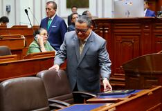 Los entretelones de la salida de Santiváñez: negociaciones, presiones y un desenlace inevitable