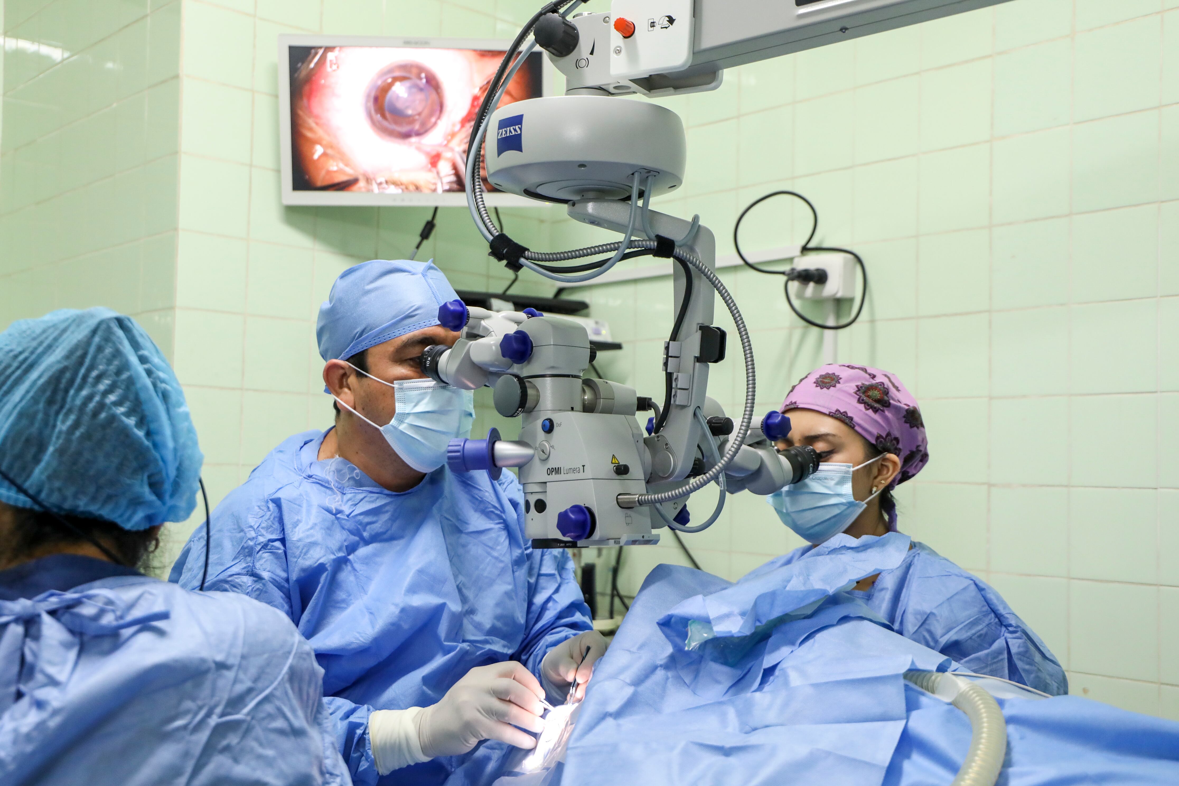 Operan con éxito a escolares en Piura