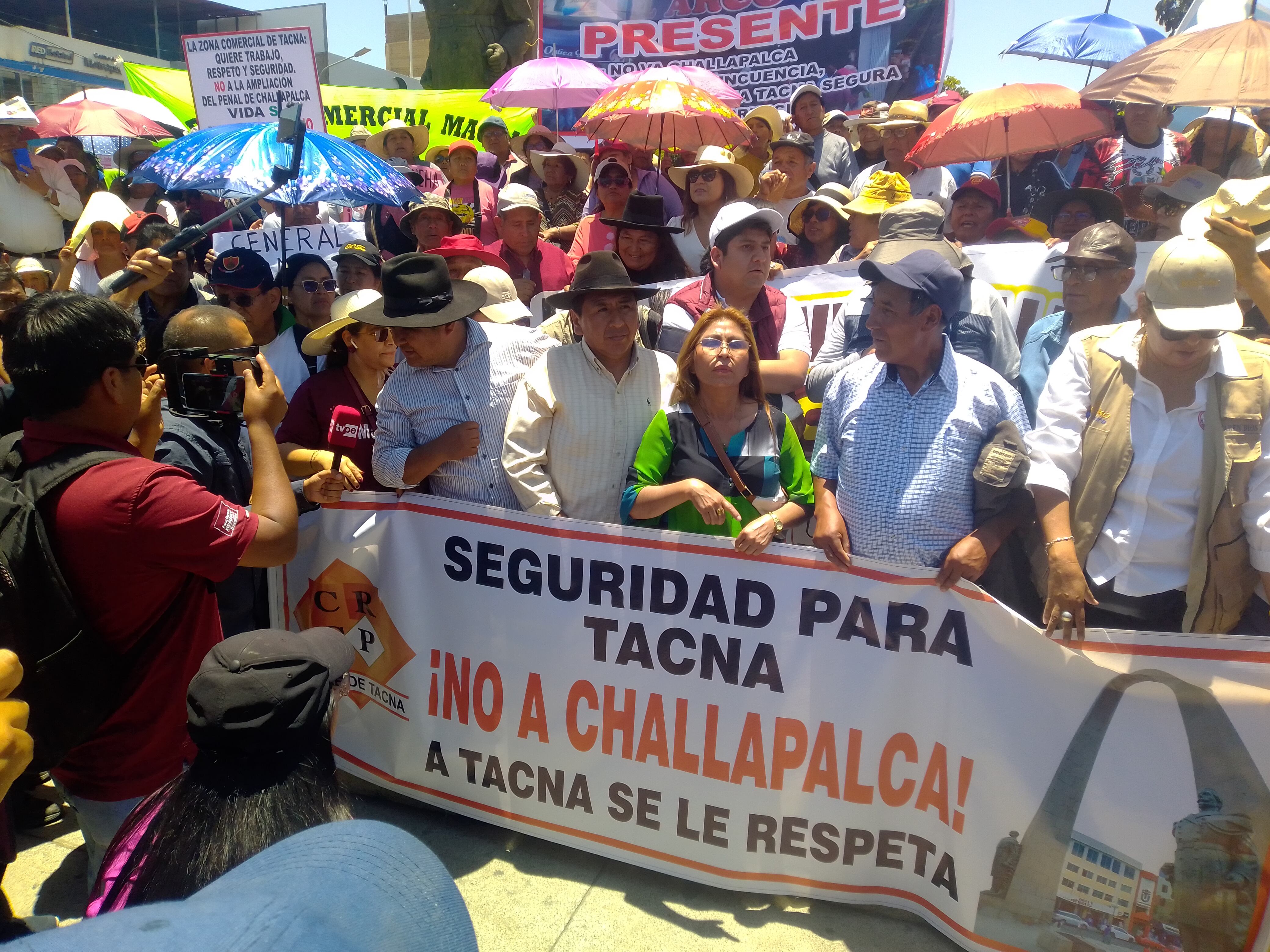 Miles de tacneños participaron el 30 de octubre en un paro en contra de la ampliación del penal. (Foto: Adrian Apaza)