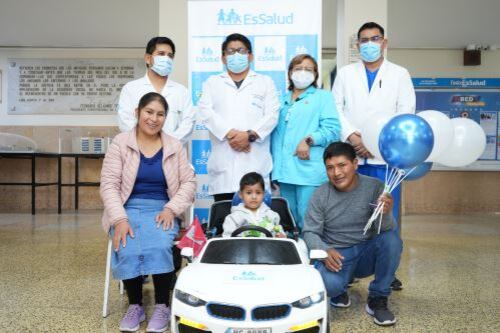 El pequeño Joseph podrá llevar una vida normal. (Foto: EsSalud)