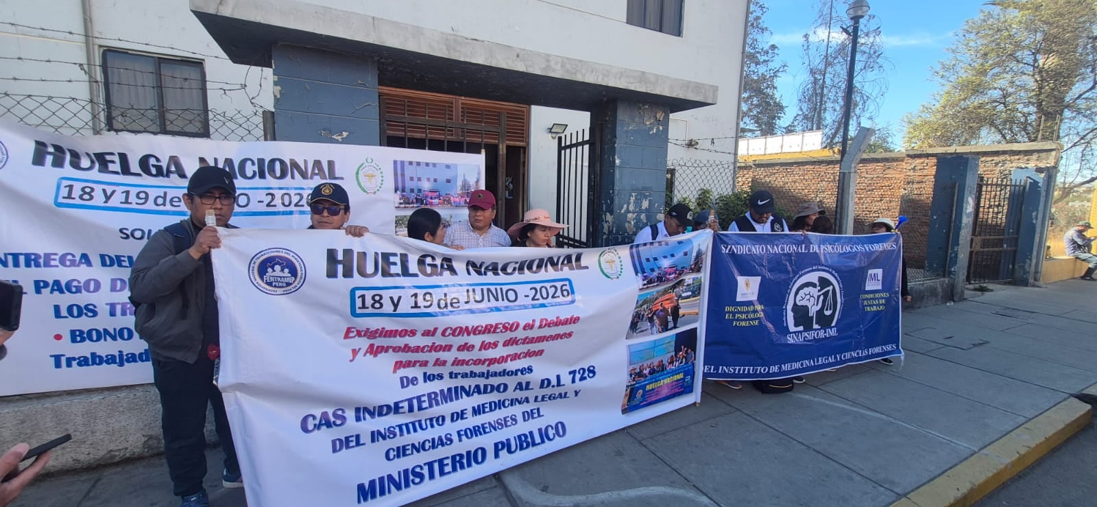 Trabajadores CAS del Ministerio Público acatan huelga de 48 horas en Arequipa (Foto: Pedro Torres/@photo.gec)