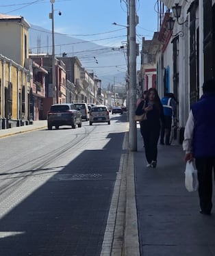 Tercera cuadra de la calle Rivero, en el Cercado de Arequipa. (Foto: Yunsu Pariapaza/@photo.gec)