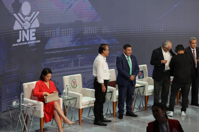 El lado B del quinto día de debate presidencial 2026 (Fotos: GEC)