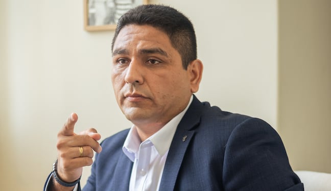 Francisco Cevallos es candidato a diputado por APP.