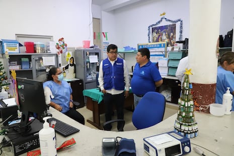 Ica: evalúan el funcionamiento de los hospitales Félix Torrealva y Augusto Hernández