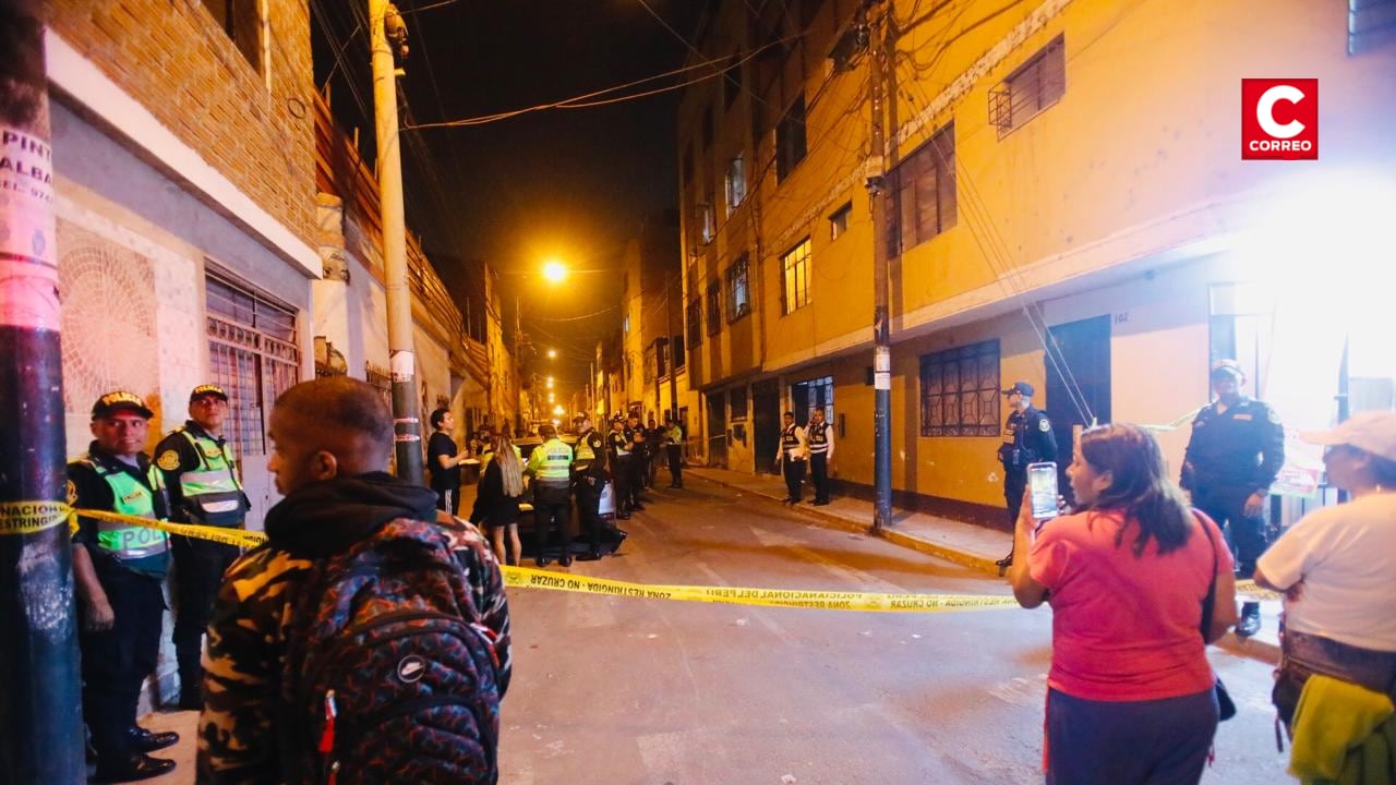 Sicarios asesinan a un hombre a pocas cuadras de su domicilio en el Rímac. (Fotos:@photo.gec).