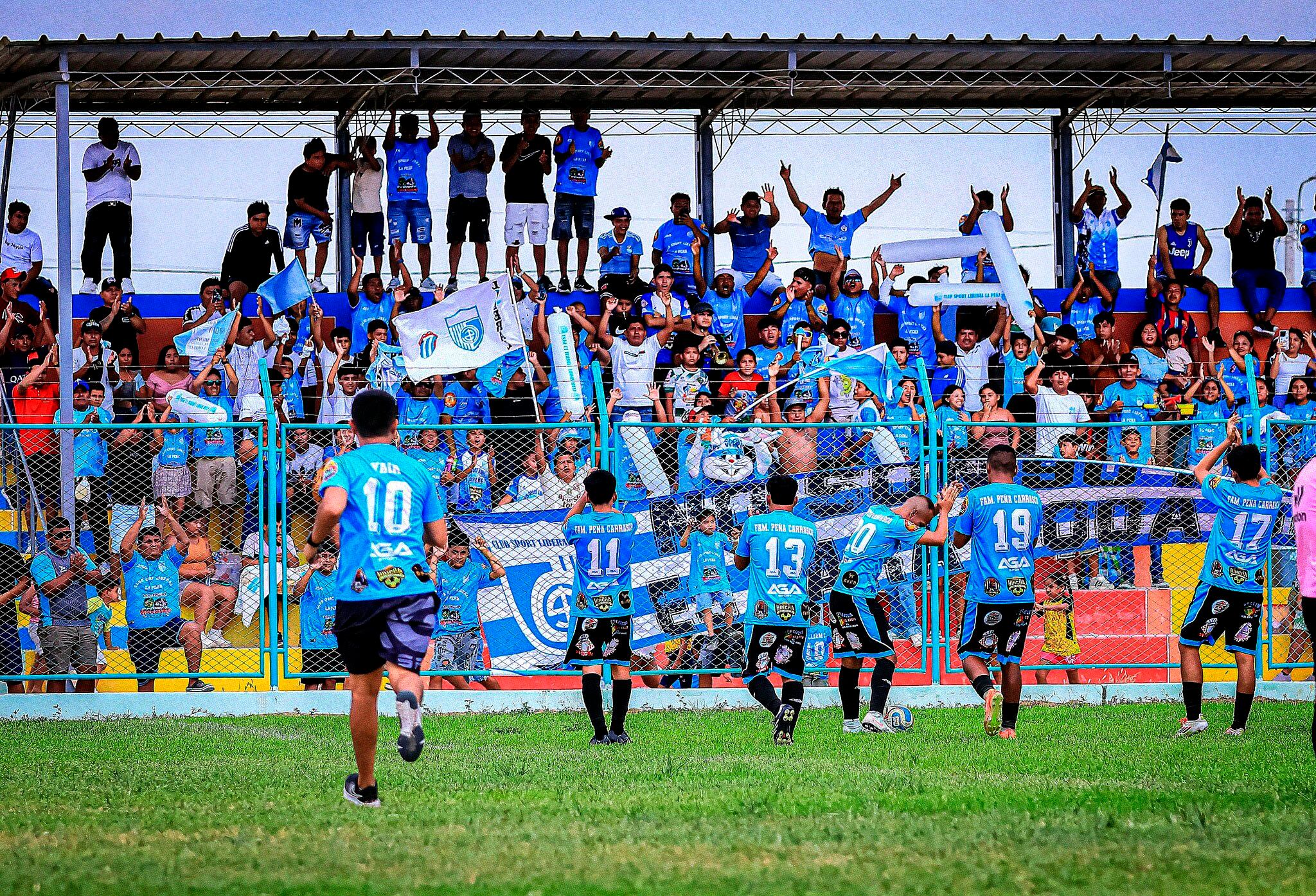 Ocho equipos lograron su pase a esta fase y lucharán los dos cupos
