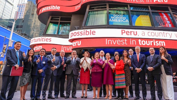 Dina Boluarte y la delegación peruana en Estados Unidos. (Foto: Presidencia)