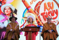 Dina Boluarte interpretó el ‘Tambobambino’ e invitó a los carnavales de Apurímac (VIDEO)