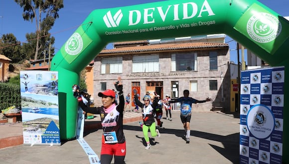 Participación fue masiva en maratón. Foto/Devida.