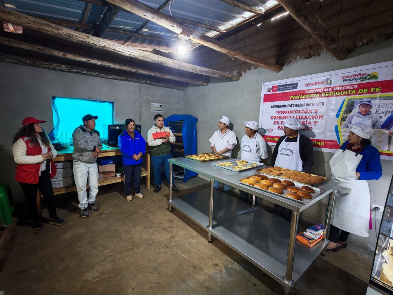 Comuna de Chugay supervisa emprendimientos.