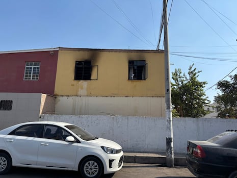 Ica: incendio destruye segundo piso de vivienda en la Unidad Vecinal