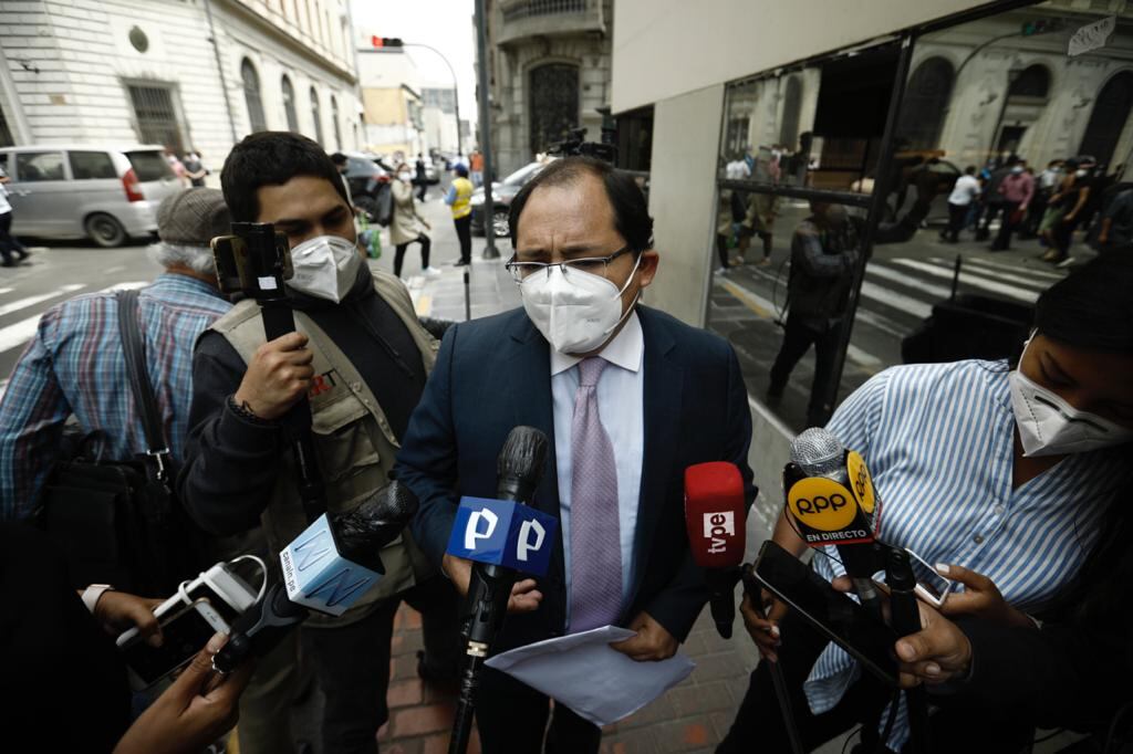 Fernando Ugaz, abogado del expresidente Vizcarra, participó durante la audiencia. (Foto: GEC)