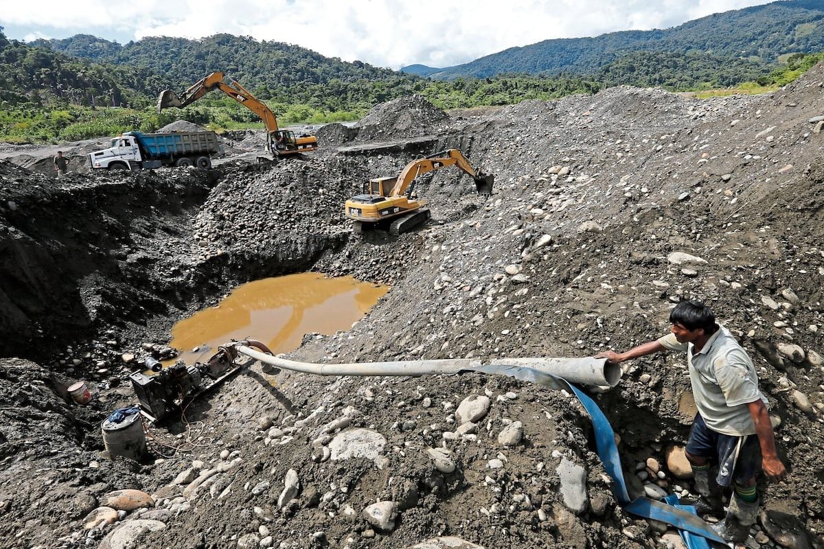 Conviene una precisión que el debate público suele omitir. Hablo de minería ilegal, no de pequeña minería. El discurso dominante mete a todos en la misma canasta, y el resultado es perverso. (Foto: GEC)