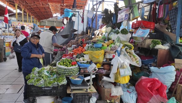 Precios de productos en mercados de Arequipa. (Foto: Nelly Hancco)