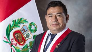 Suspenden el pleno tras fallecimiento del congresista Fernando Herrera 