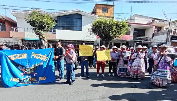 Pobladores de Pinchollo en protesta. Foto: GEC: