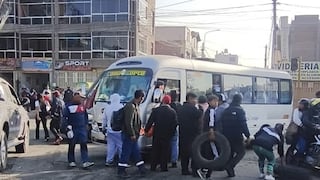 Transportistas del Cono Norte paralizan el servicio y miles de usuarios se perjudican