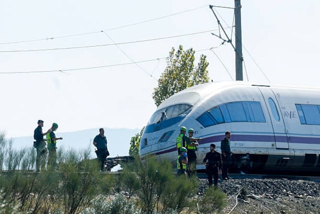 Tren de alta velocidad impactó contra otro en la provincia de Toledo, España (Foto: AFP)