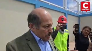 Congresista Héctor Valer insulta y escupe a periodista durante entrevista en Juliaca