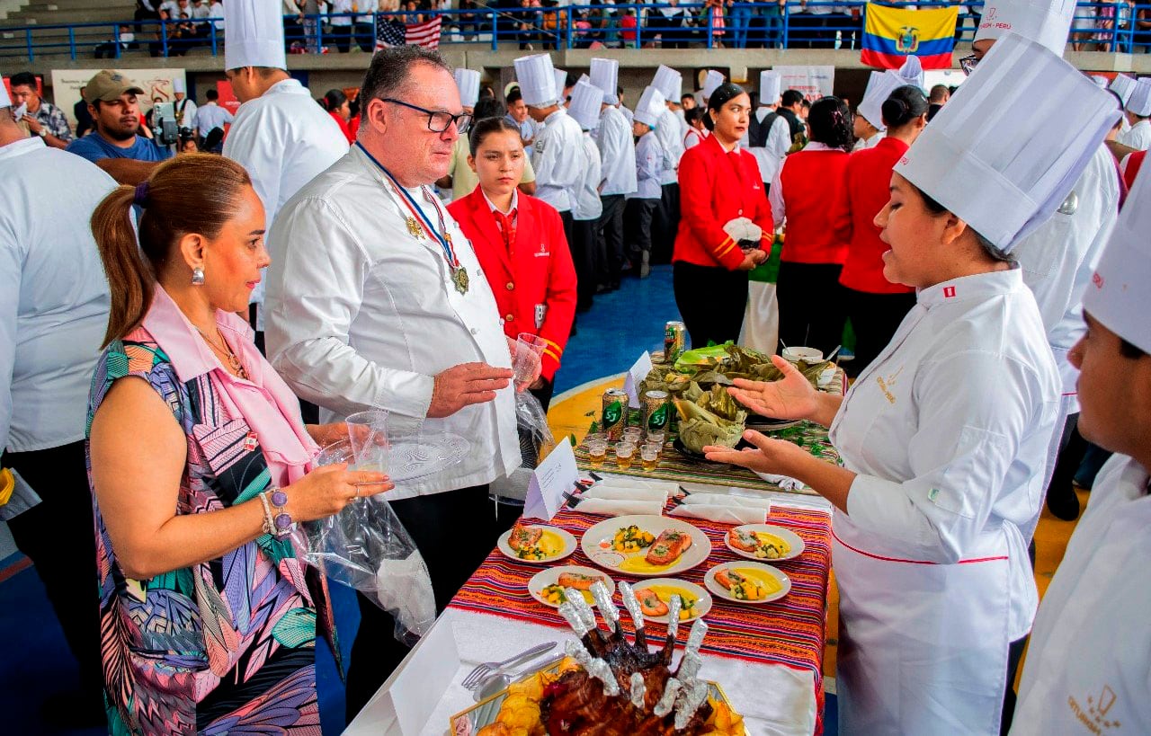 Evento gastronómico reunió a chefs, alumnos de Ceturgh Perú, y expertos internacionales.