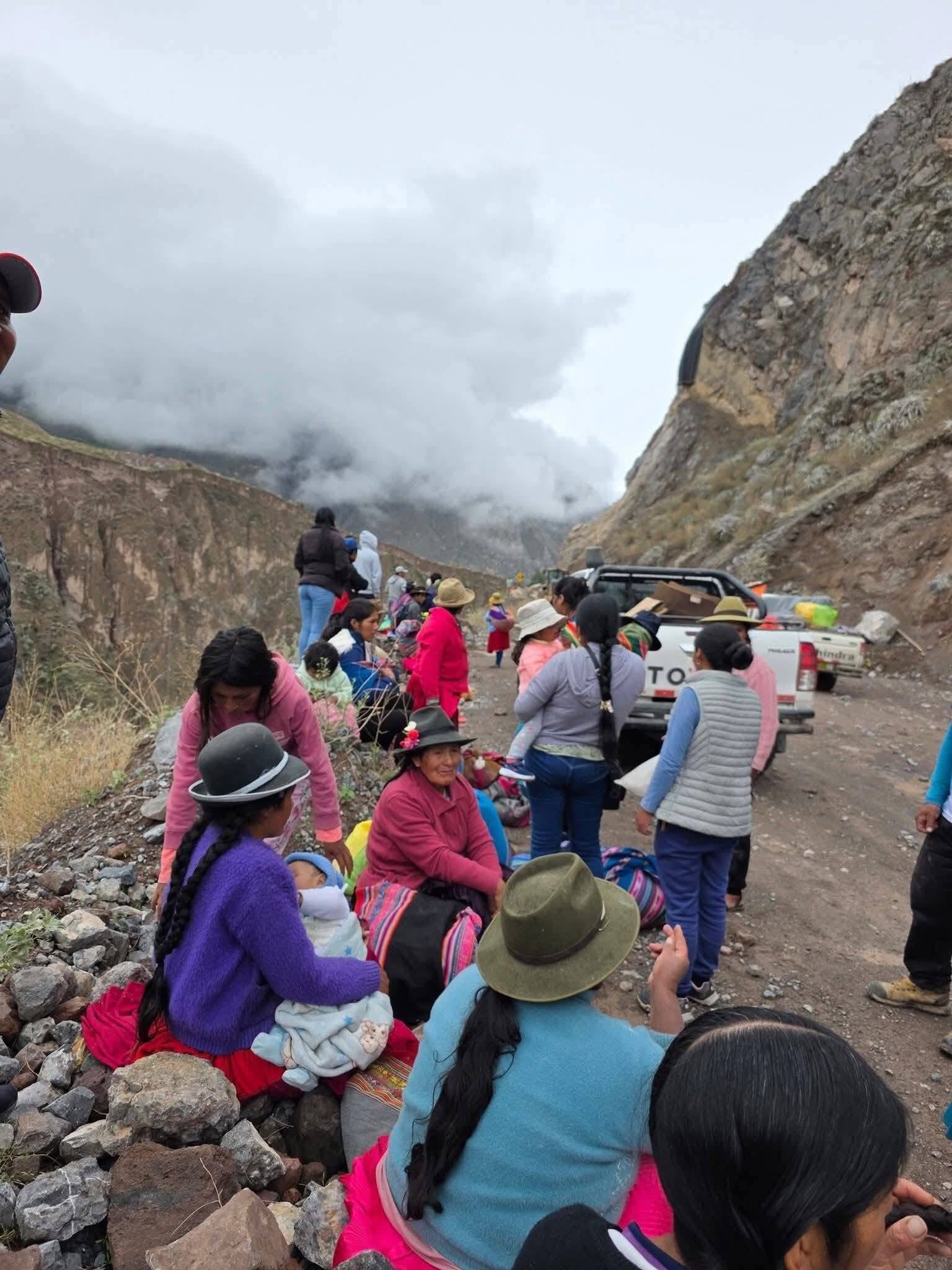 Derrumbe de rocas y tierra en Pampamarca, La Unión, debido a intensas lluvias. Foto: Municipalidad de Pampamarca.