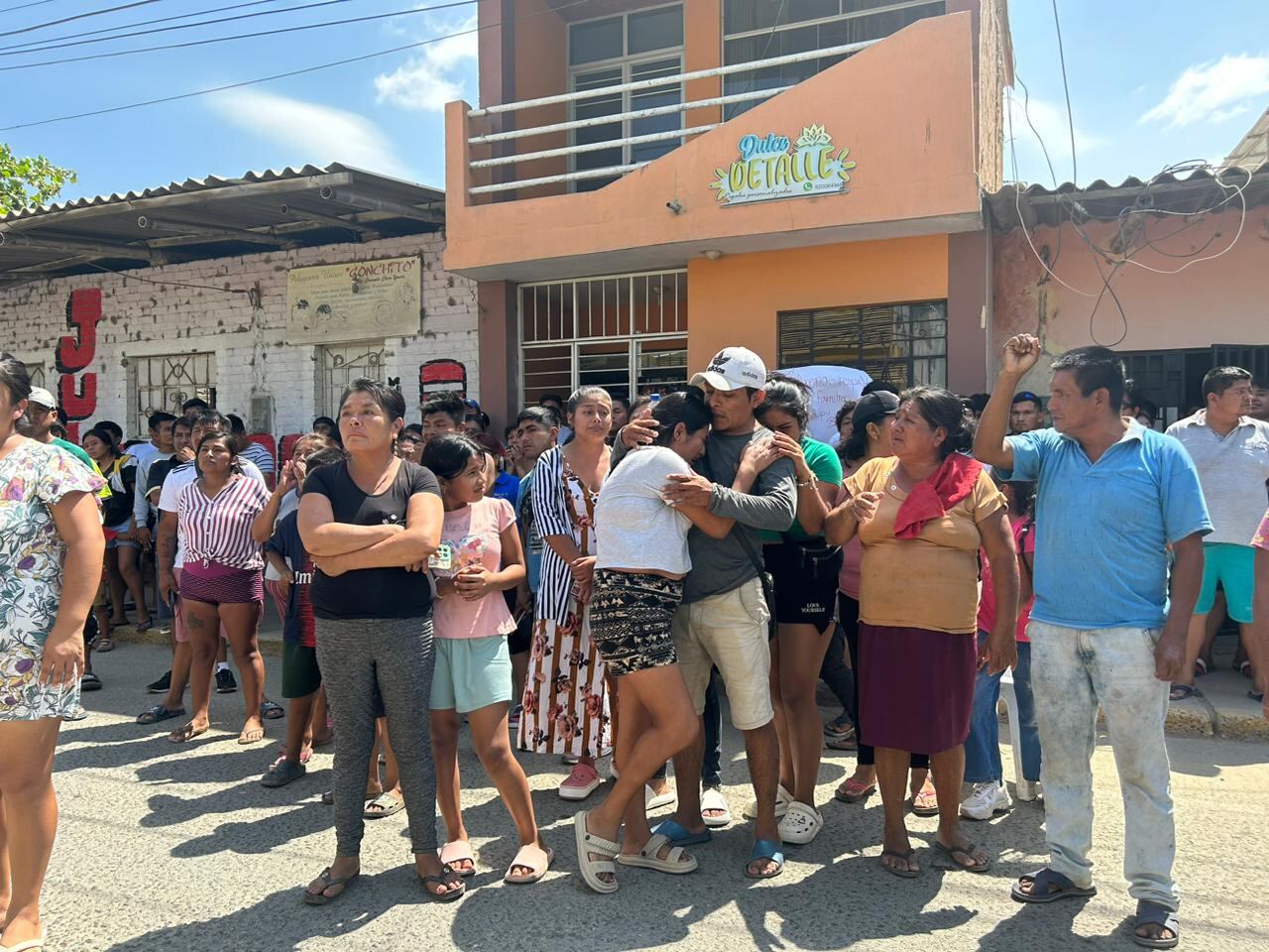 El jefe de la Región Policial Piura, general PNP Manuel Farias Zapata, indicó que los cuatro agentes se encuentran en calidad de detenidos en la Divincri hasta que el Minsiterio Público decida si se pide o no prisión preventiva. El caso sigue en investigación hasta que se esclarezca el asesinato