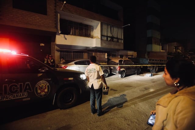 Extorsionadores lanzan explosivo contra vivienda en Comas (Fotos: César Grados/GEC)