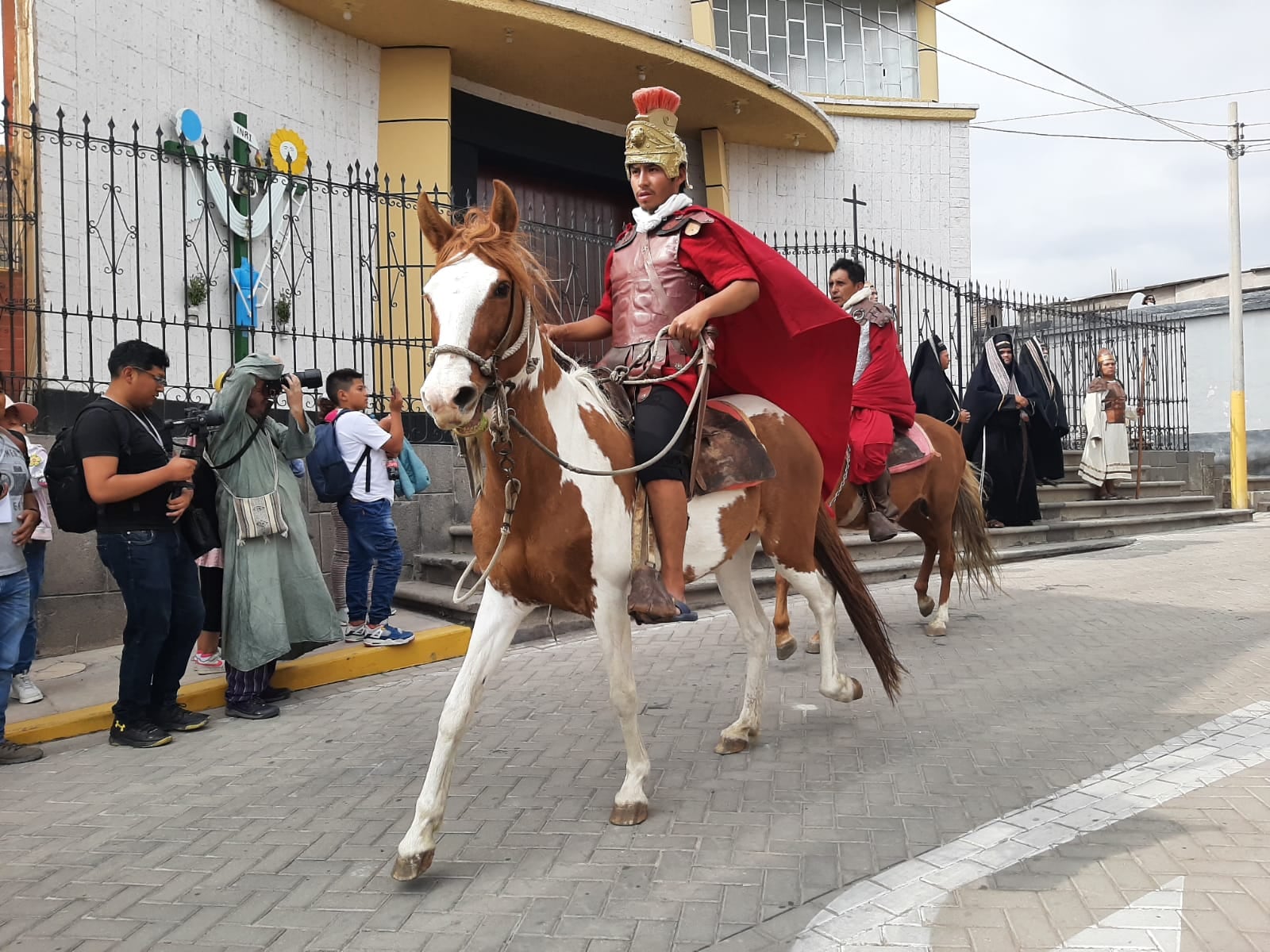 Actores de la parroquia del lugar en escena. (Foto: GEC)