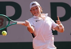 Ignacio Buse luchó hasta el final, pero cayó ante Andrey Rublev en Roland Garros