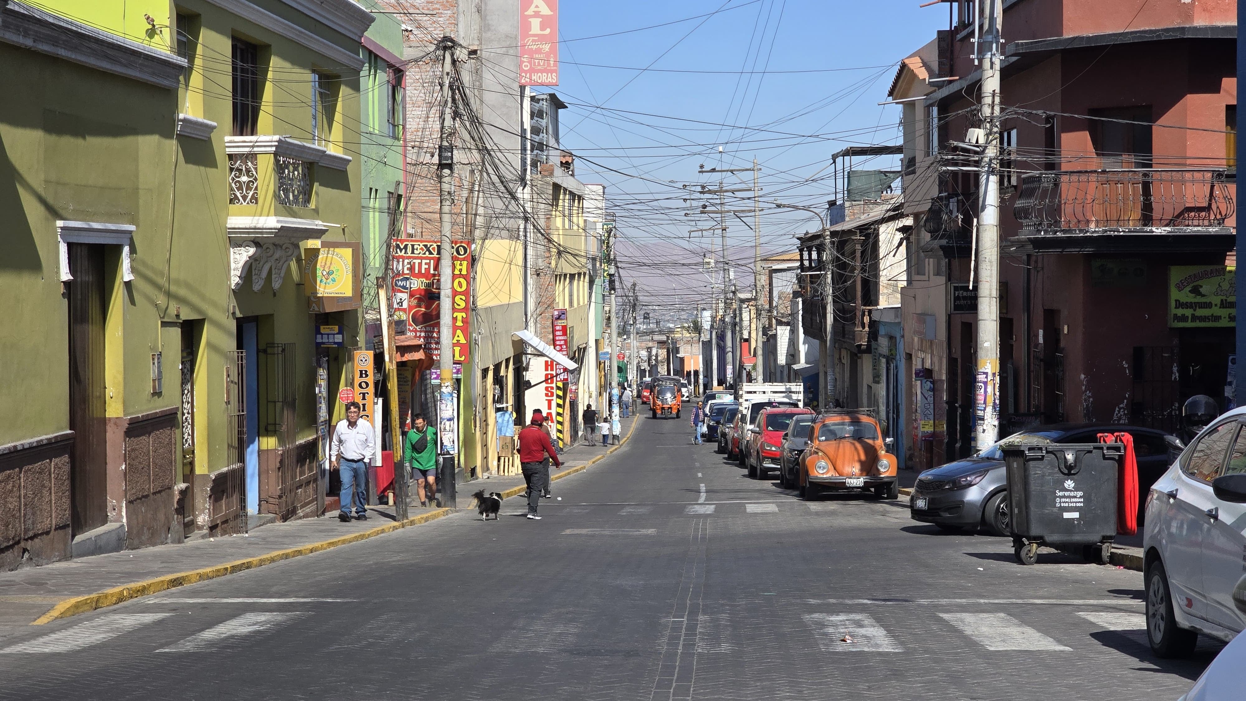 Calle San Pedro en la plaza San Antonio, en distrito de Miraflores. Foto: GEC.