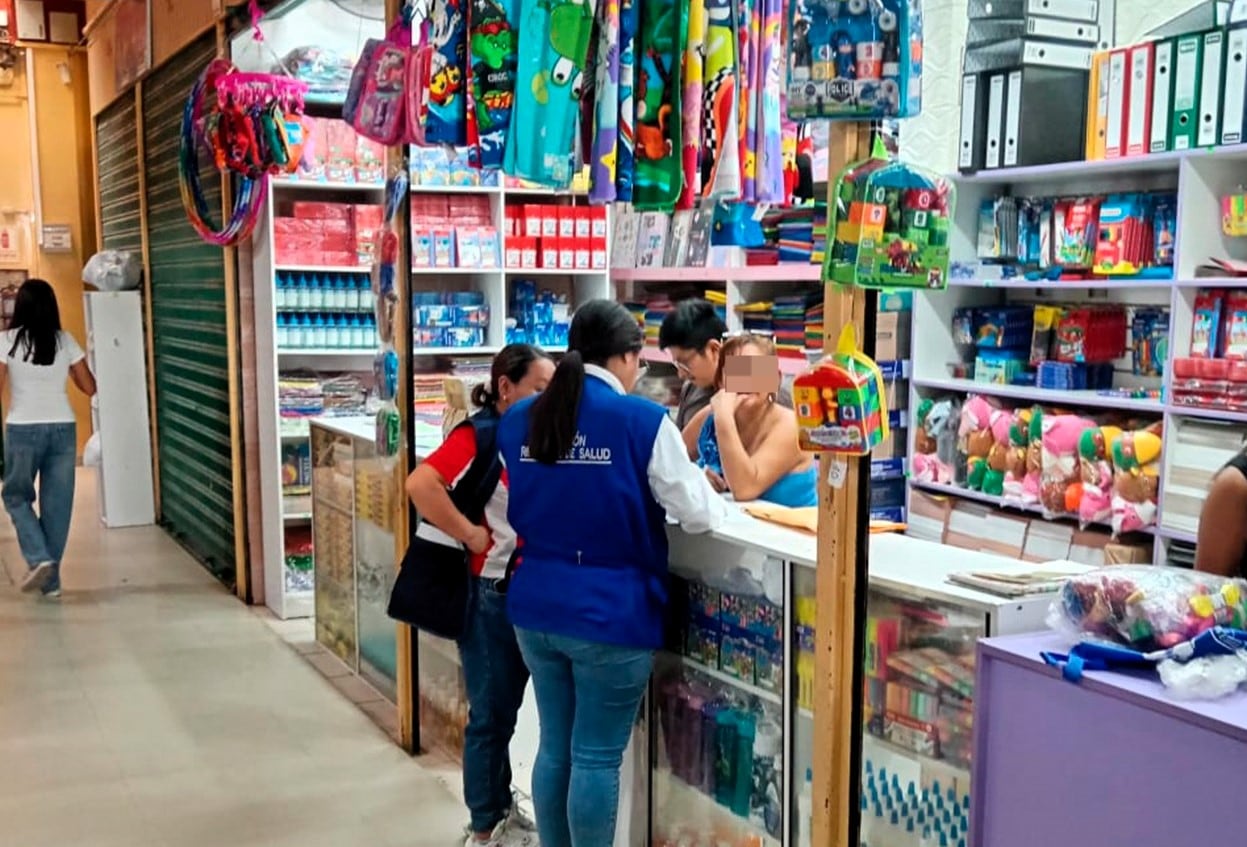 Supervisan venta de útiles escolares en mercado de Piura