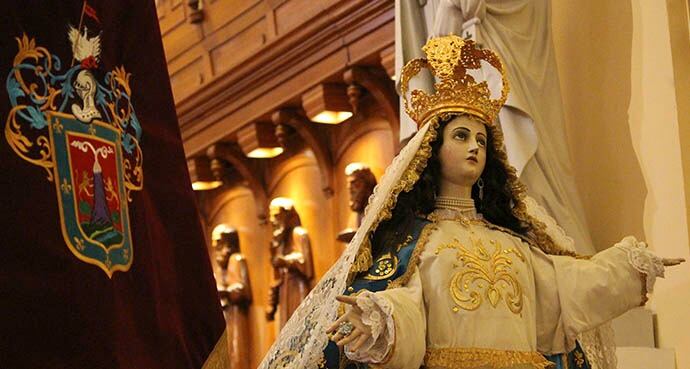 La Iglesia celebra la solemnidad de la Asunción de María el 15 de agosto.