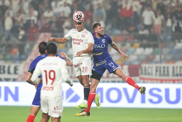 Universitario de Deportes vs Carlos Mannucci