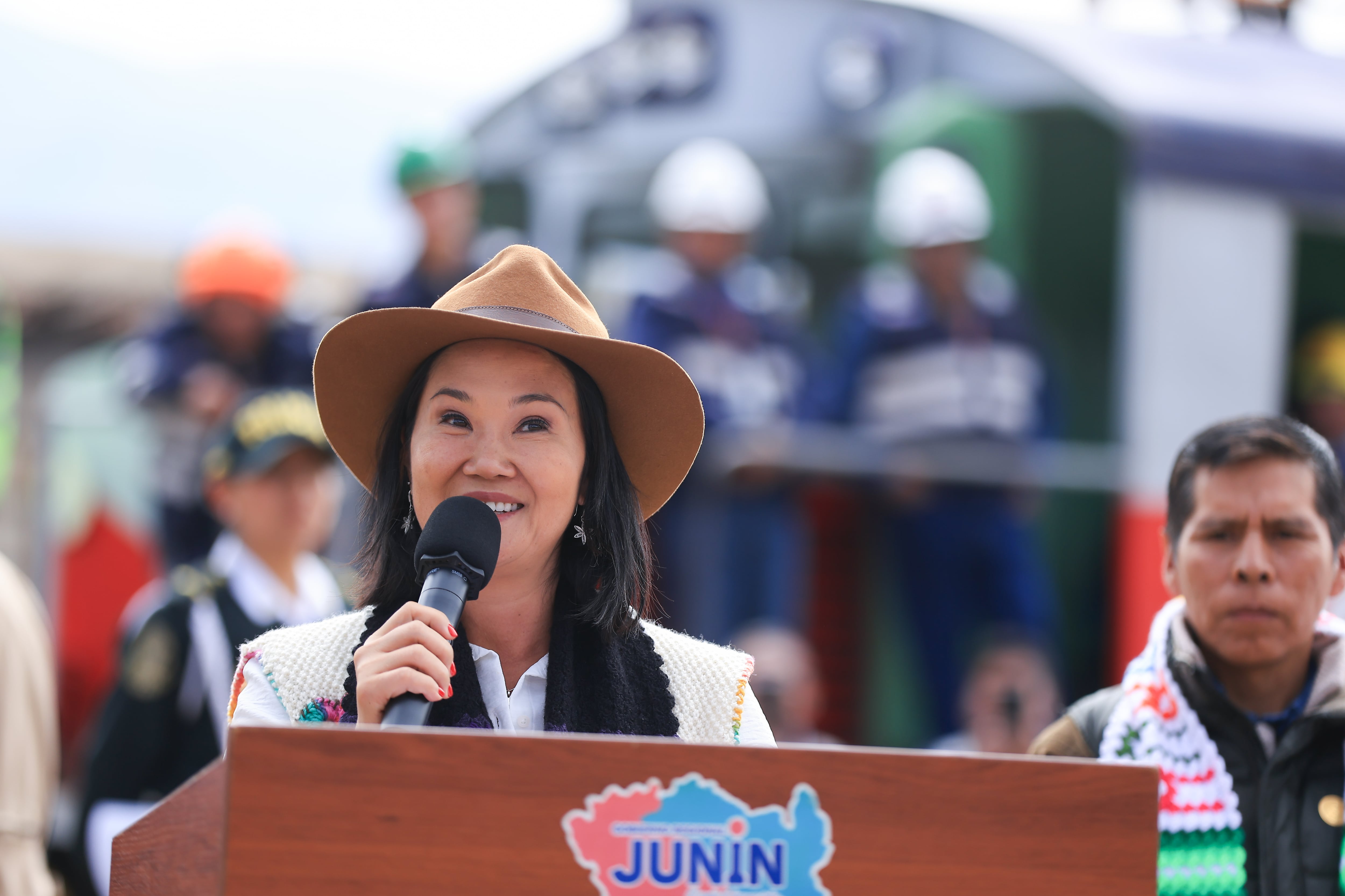 Keiko Fujimori afirma que el Gobierno encontró miles de obras paralizadas y pide decisión política para reactivarlas