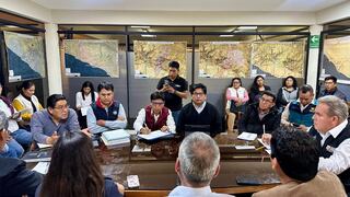 Arequipa: Alcaldes exigen terminar el hospital Camaná y advierten paralización total