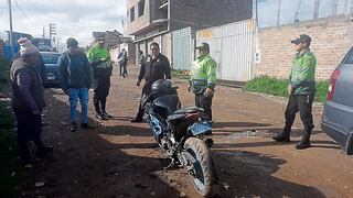 Huancayo: con moto roban a madre e hijo en solo 12 segundos