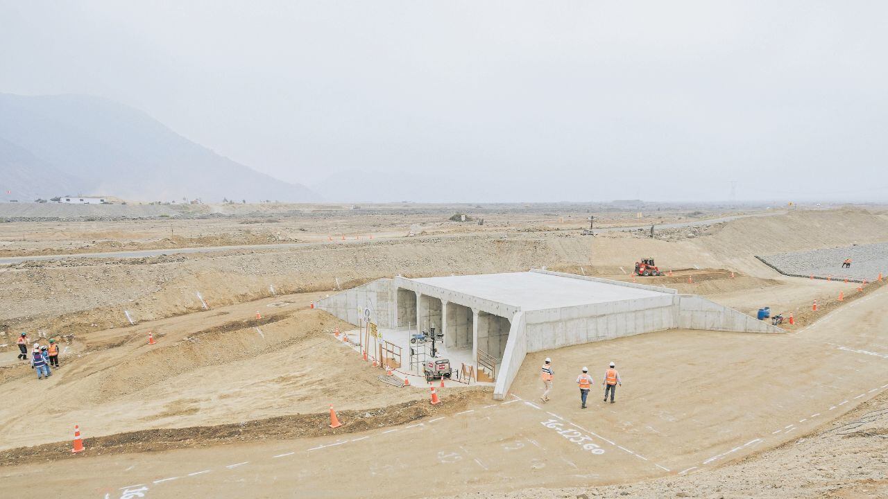 El gerente de Proyecto de la Autoridad para la Reconstrucción con Cambios, Ronald Albinagorta, sostuvo que el objetivo es culminar los trabajos en diciembre de este año. Precisó que se necesita que todos los paquetes de este proyecto están finiquitados para garantizar la protección de más de 45 mil personas.