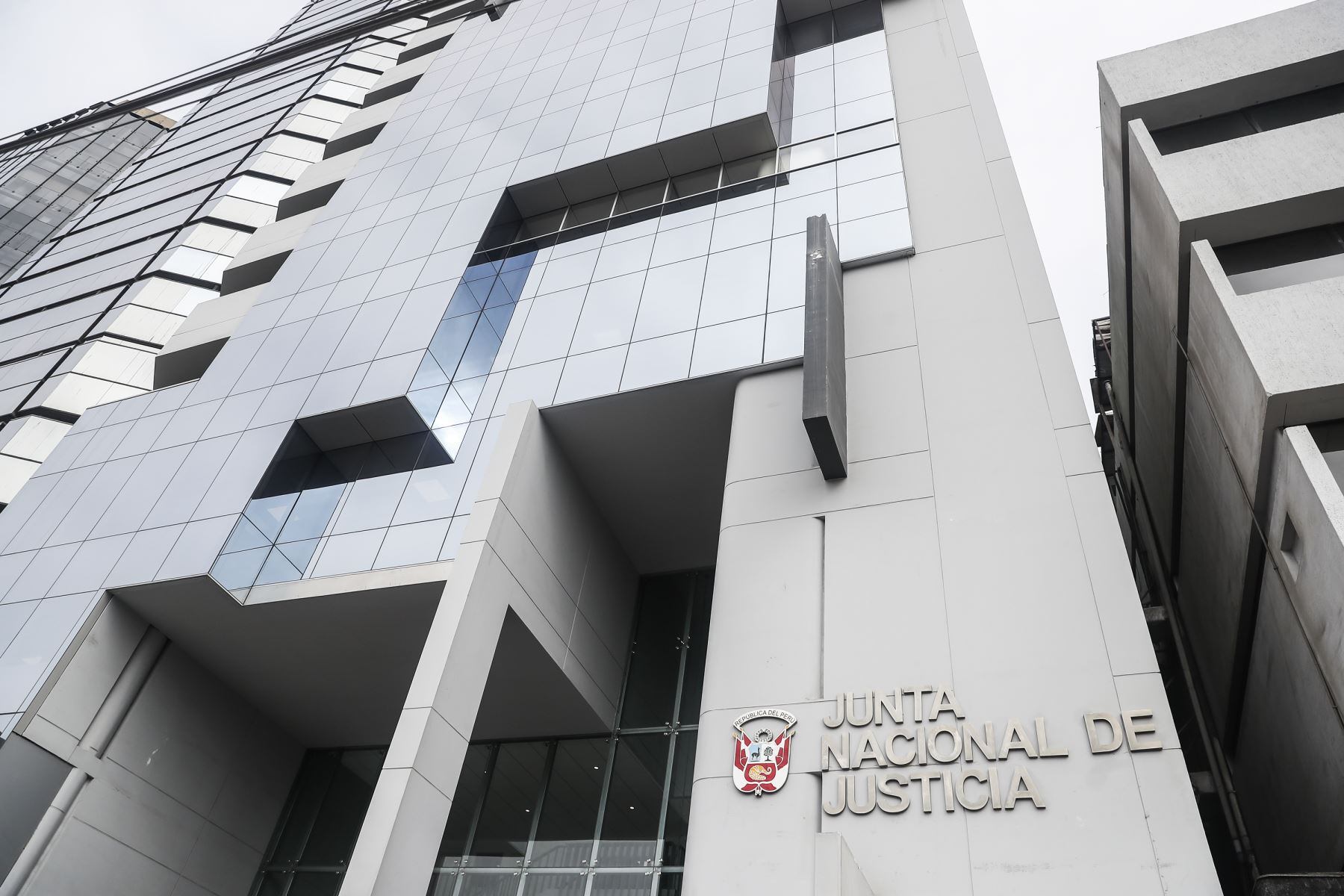 Miembros de la JNJ podrían ser destituidos.