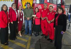 Alcalde de Trujillo entregó 60 mil soles a los bomberos