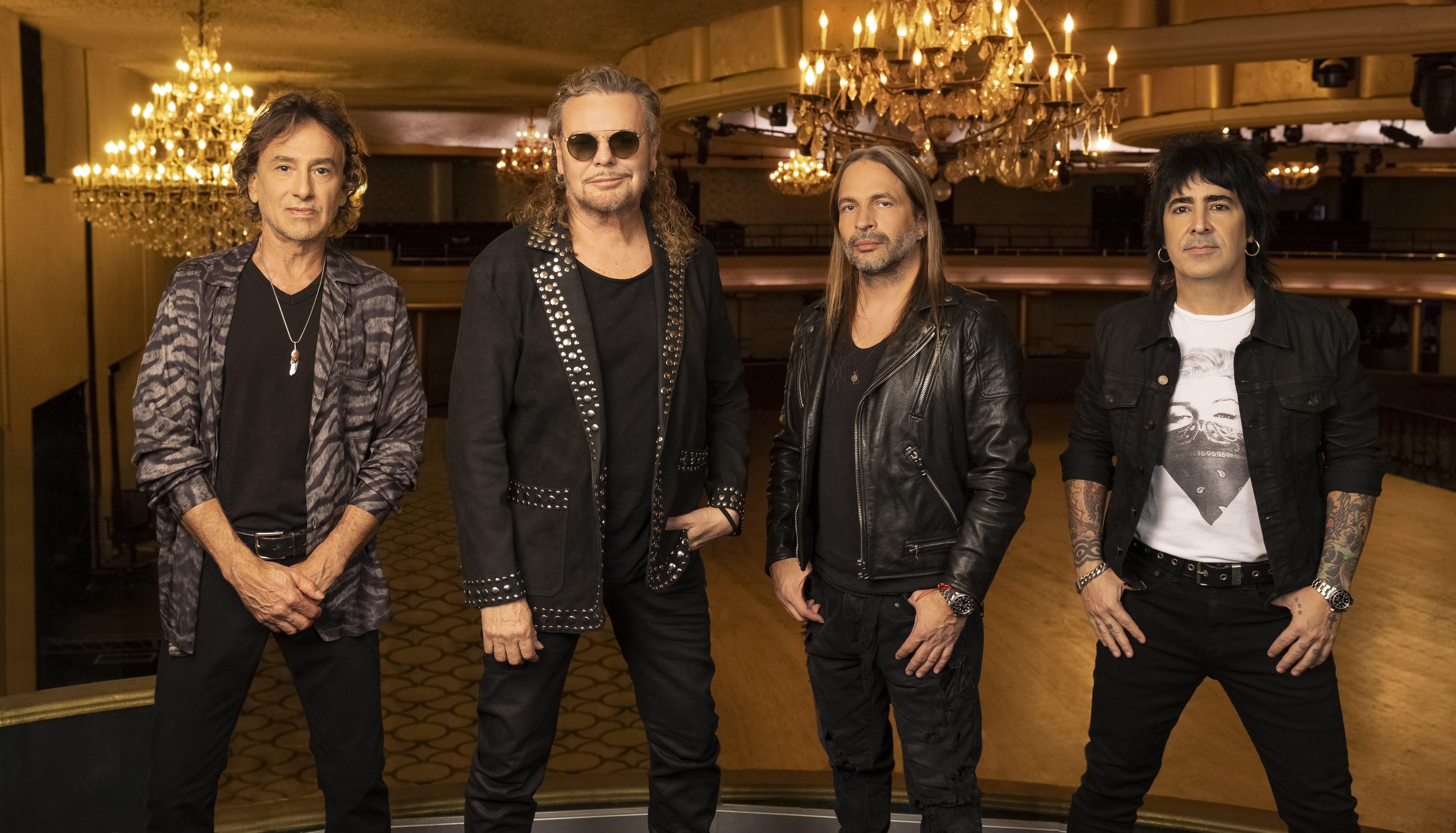 En su nueva gira,"Vivir Sin Aire Tour" , Maná reunirá los himnos que han definido su carrera y marcado la historia del rock en español.