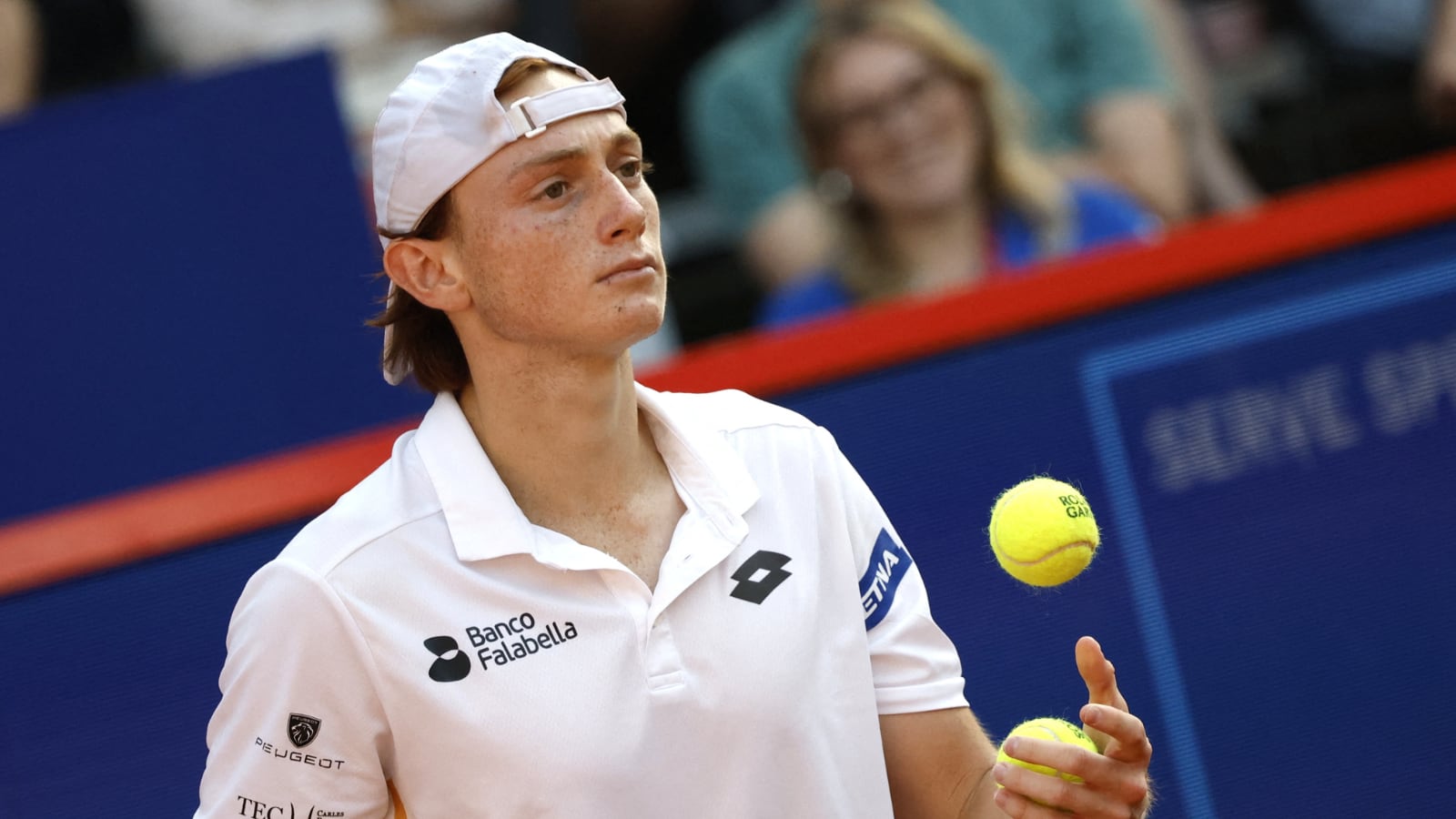 El tenista peruano derrotó a Adam Walton en tres sets y ahora se medirá ante el alemán Daniel Altmaier en el torneo estadounidense. (Foto: AFP)