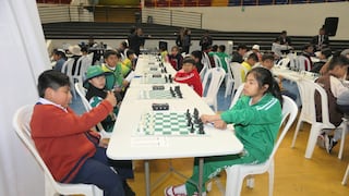 Más de 350 ajedrecistas compiten en el Regional Juvenil Sur Arequipa 2026