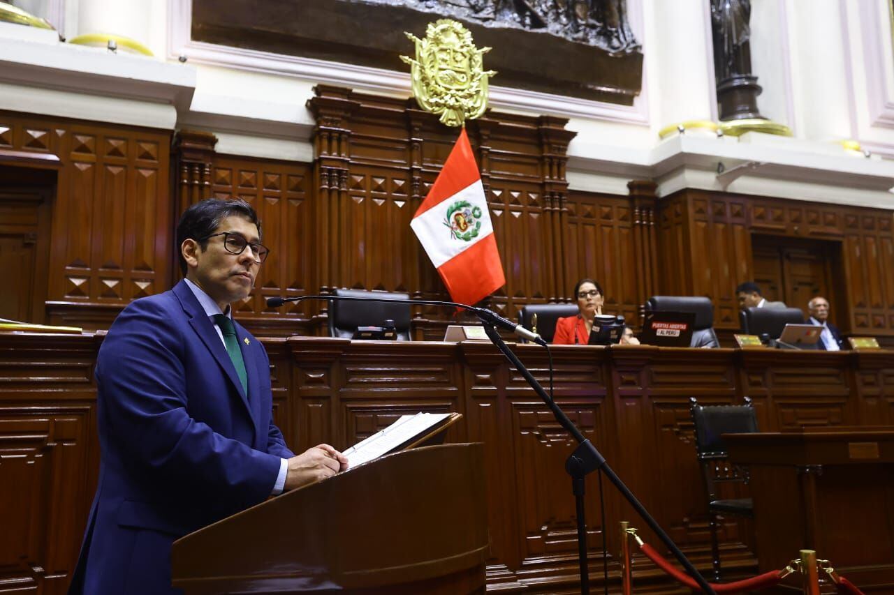 “Lo evalúo y tendrá que ser cuando me siente con la presidenta de la República (Dina Boluarte)”, expresó Demartini. (Foto: Congreso)
